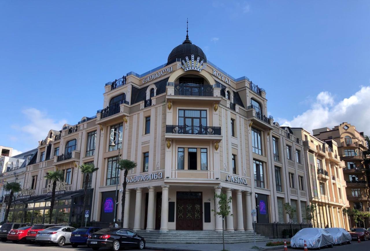 Royal Casino & Hotel Batumi Exterior photo